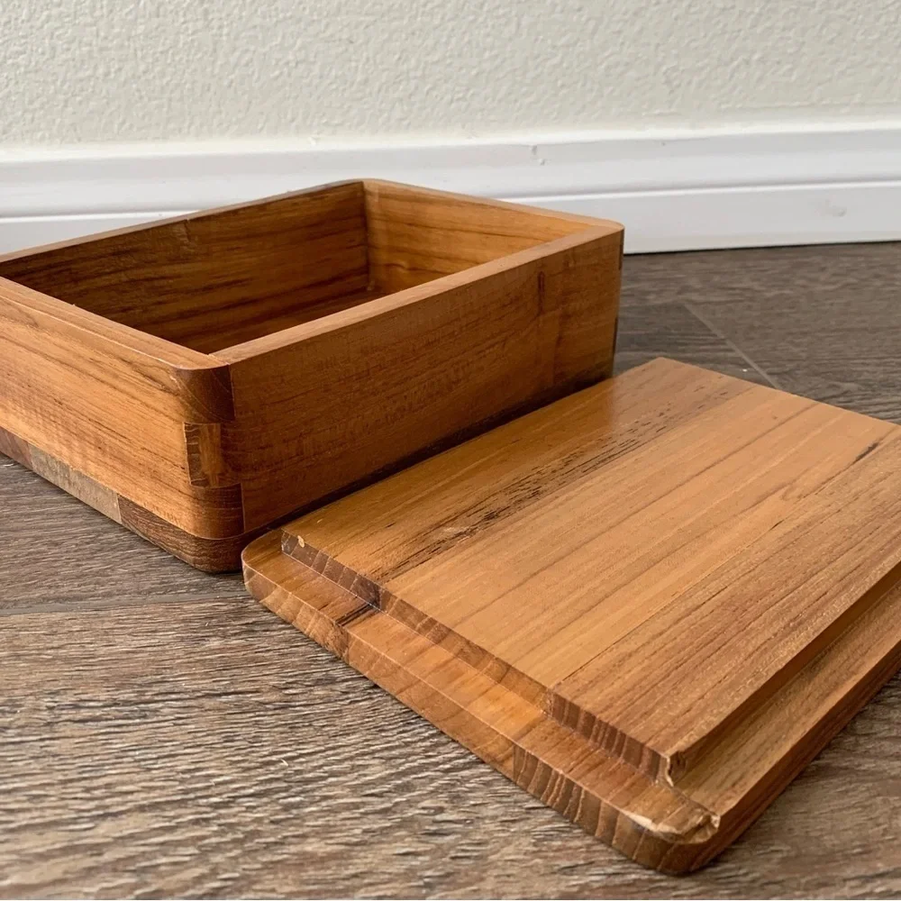 Wooden box